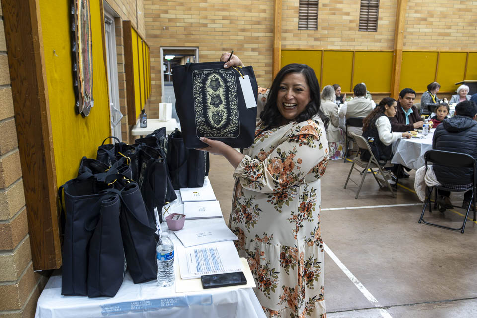 2026-StMary-EasterVigil (209 of 215).jpg